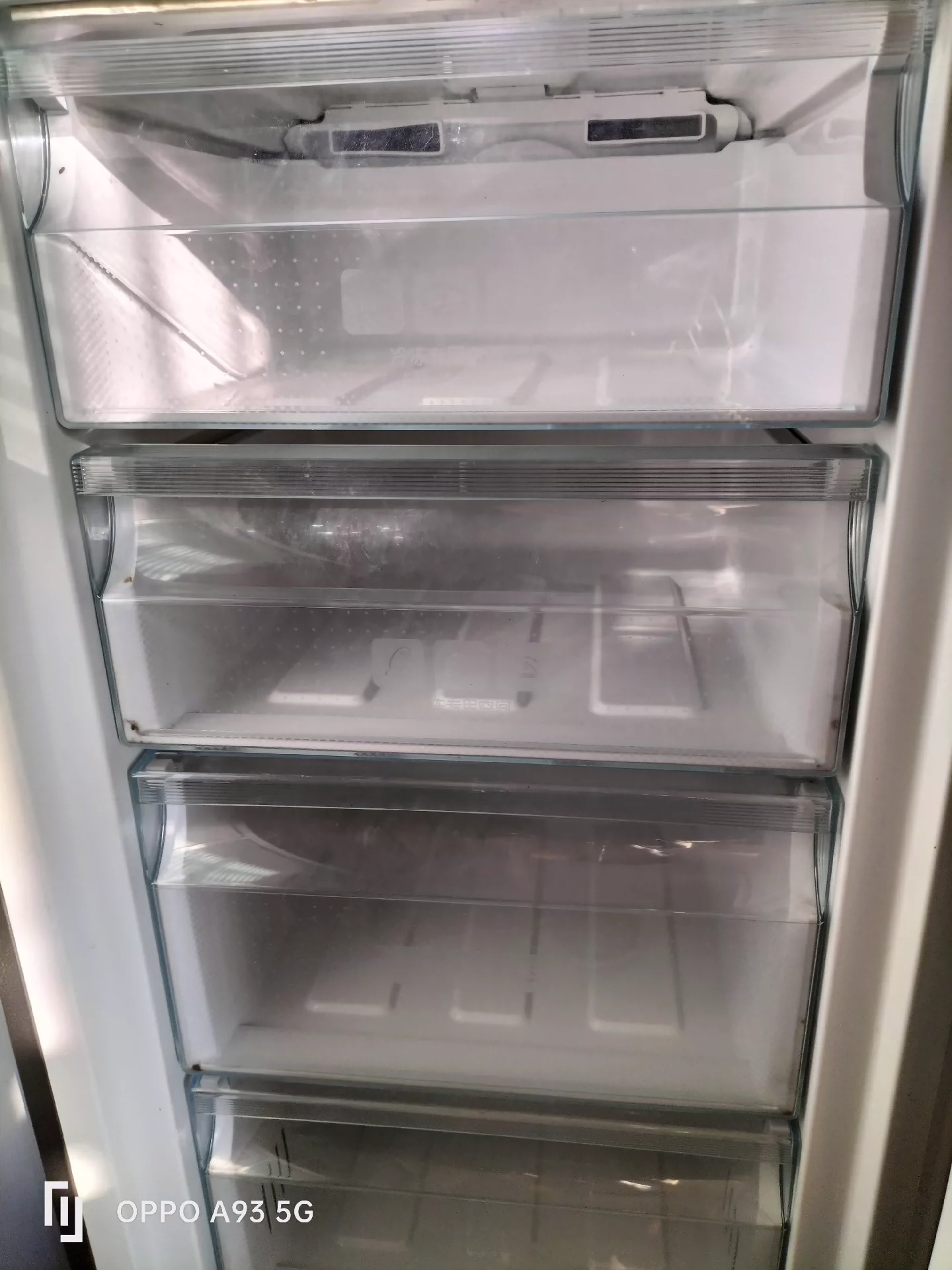 出Haier/海尔 两门式风冷无霜海尔大品牌冰箱出售,风冷无爽总239升,一口价350只限自提,二手物品出售不退不换 出Haier/海尔 两门式风冷无霜海尔大品牌冰箱出售,风冷无爽总239升,一口价350只限自提,二手物品出售不退不换
